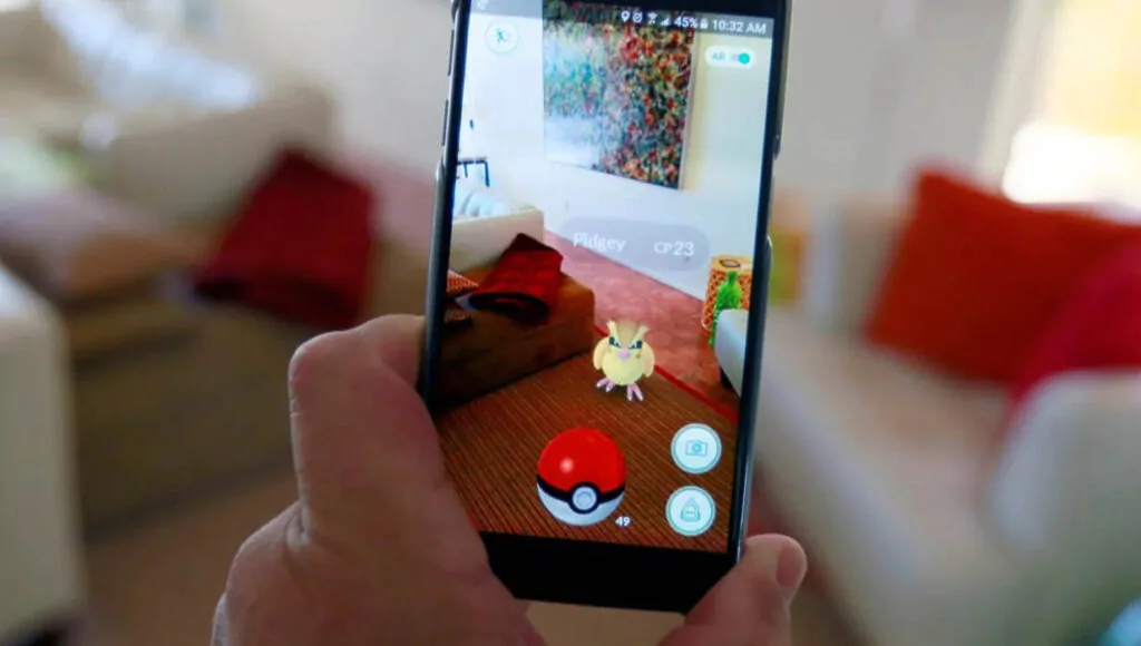 Играть в Pokémon GO дома